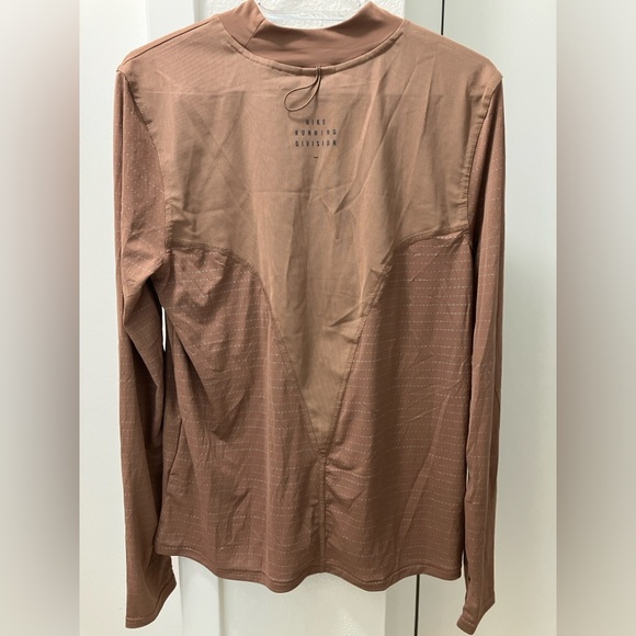 Nike long sleeve shirt - Picture 4 of 5